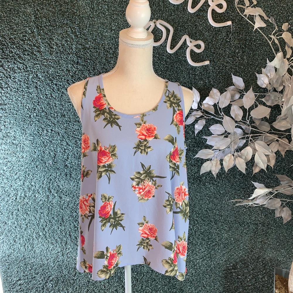 LeLis Floral sleeveless top